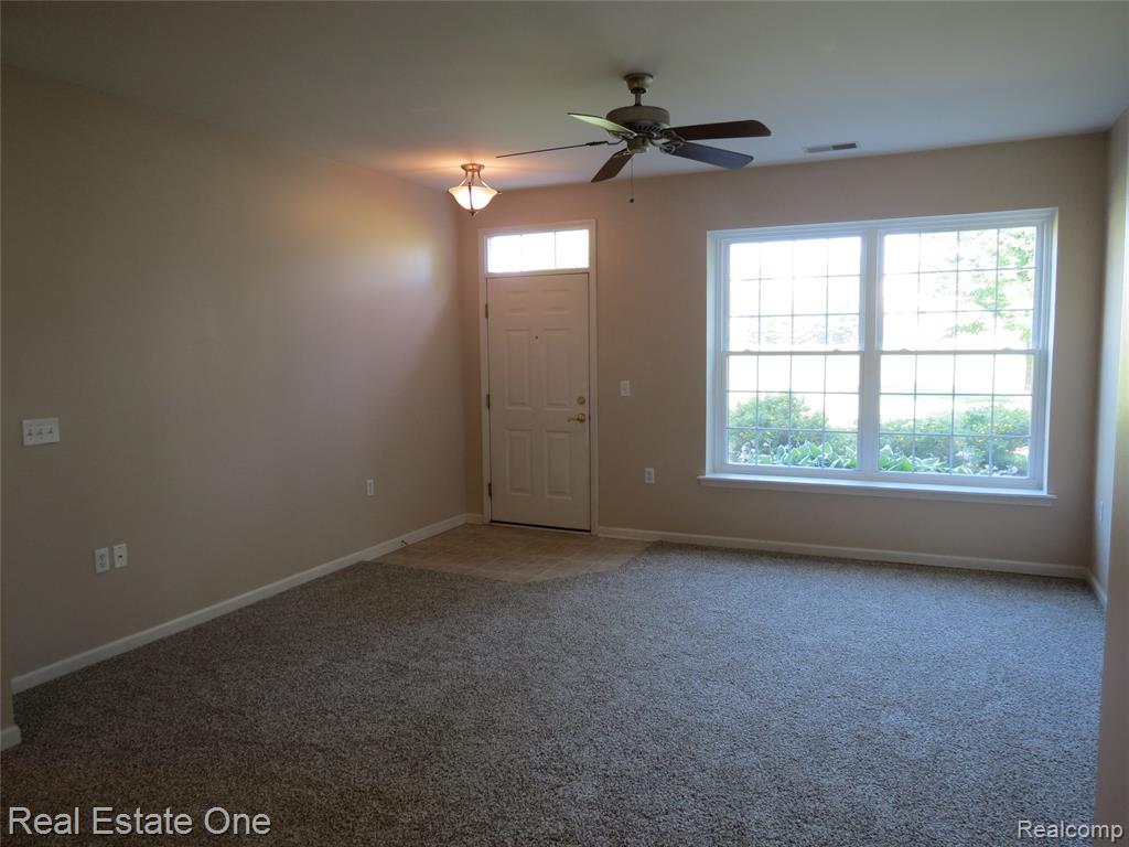 3153 Kneeland Circle, Howell, MI 48843 — Photo 5