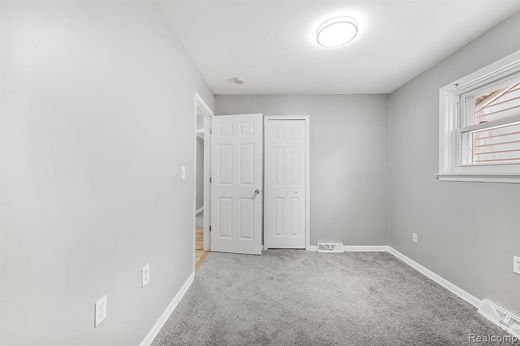 6325 FELLRATH Street, Taylor, MI 48180 — Photo 16
