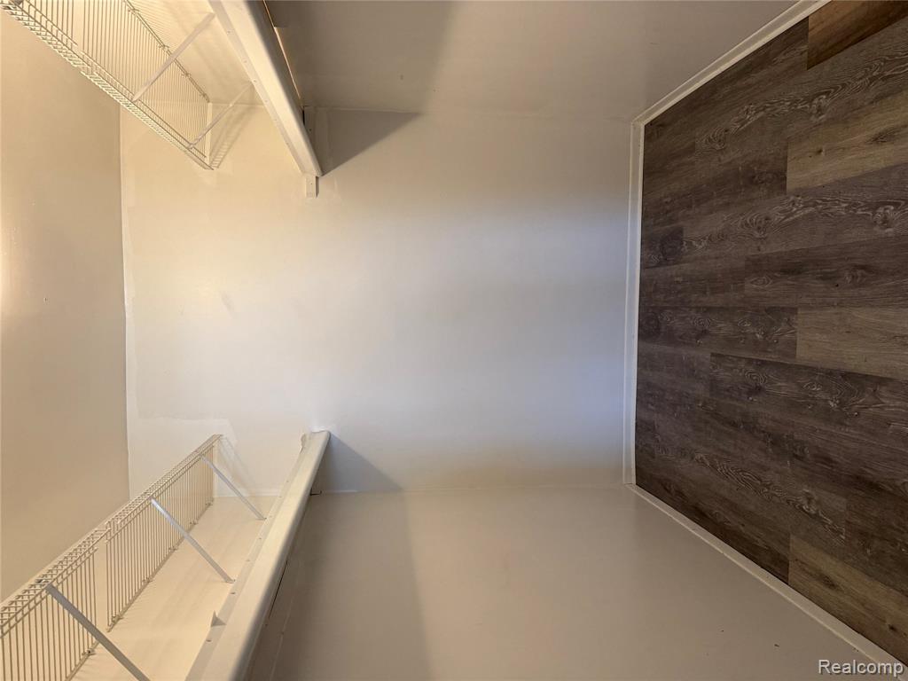7624 Manor Circle, Westland, MI — Photo 16