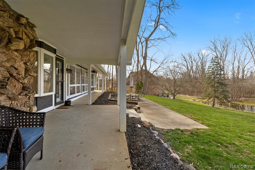 45401 W 9 Mile Road, Novi, MI — Photo 41