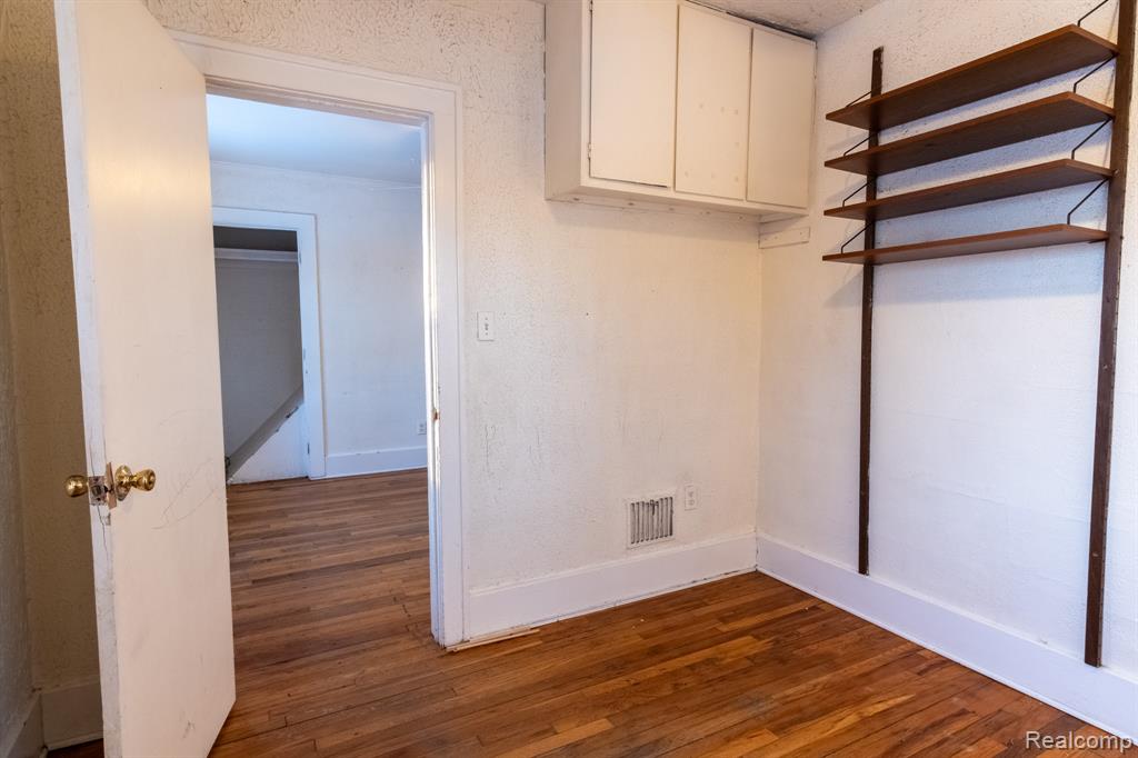 418 W Woodruff Avenue, Hazel Park, MI 48030 — Photo 16