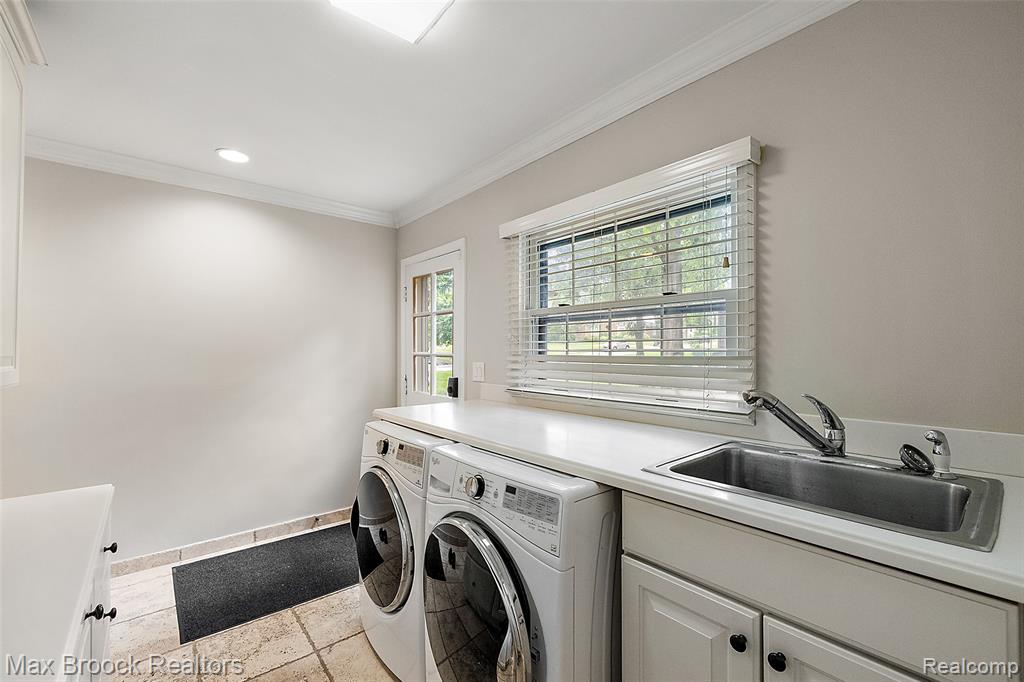 4627 Sunningdale Drive, Bloomfield Hills, MI 48302 — Photo 14