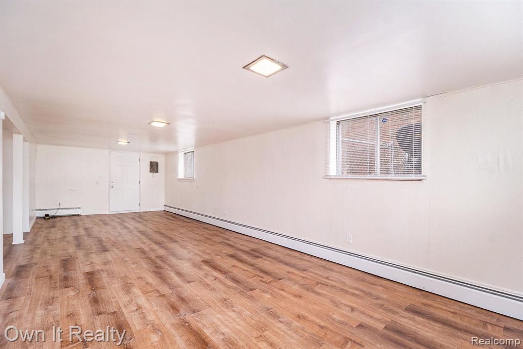 8651 EVERGREEN Avenue, Detroit, MI 48228 — Photo 23