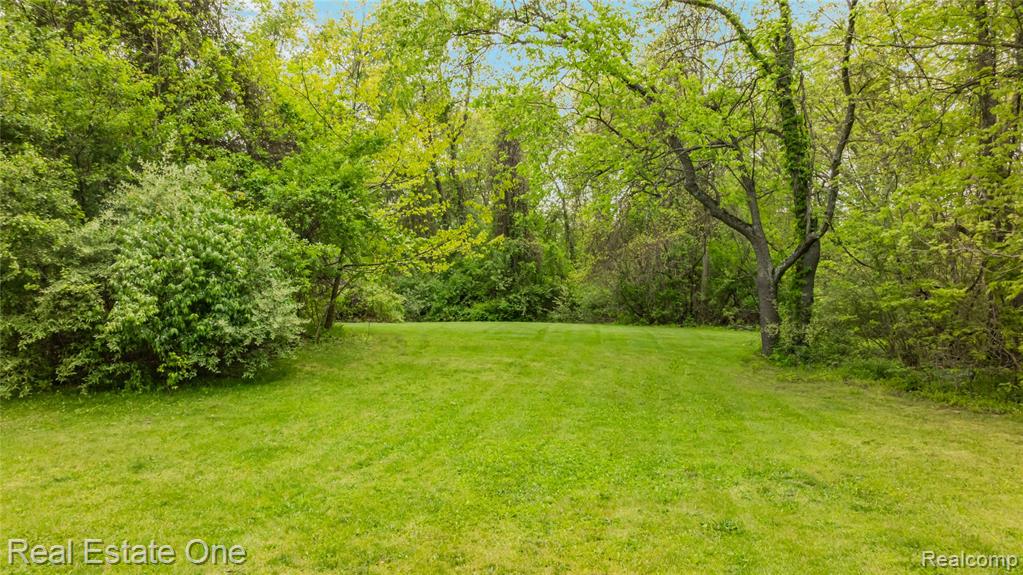 7217 SASHABAW Road, Clarkston, MI 48348 — Photo 45