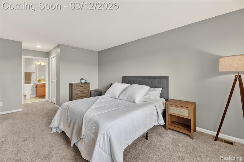 468 Village Lane, 3, Milford, MI 48381 — Photo 18