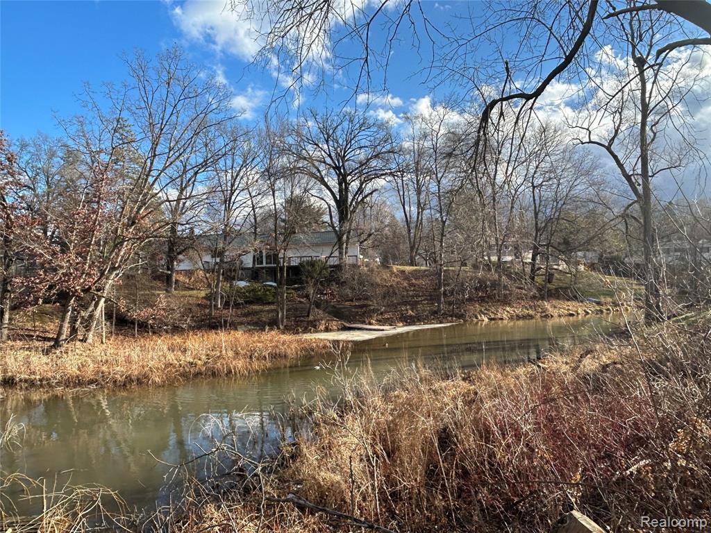 506 N Conklin Road, Lake Orion, MI 48362 — Photo 17