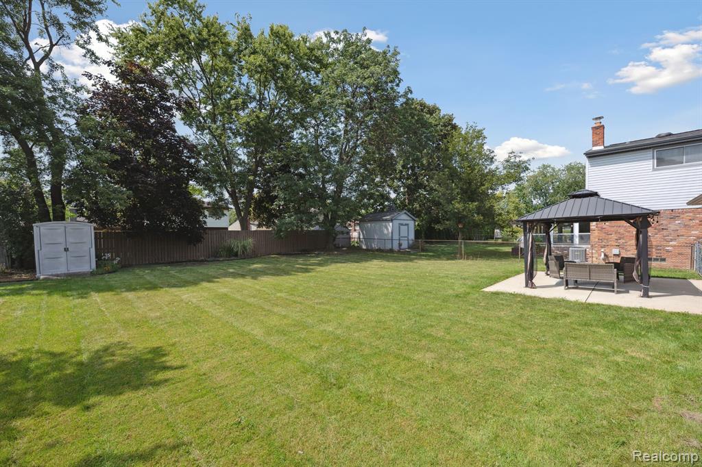 7363 HILLSBORO Drive, Canton, MI 48187 — Photo 38