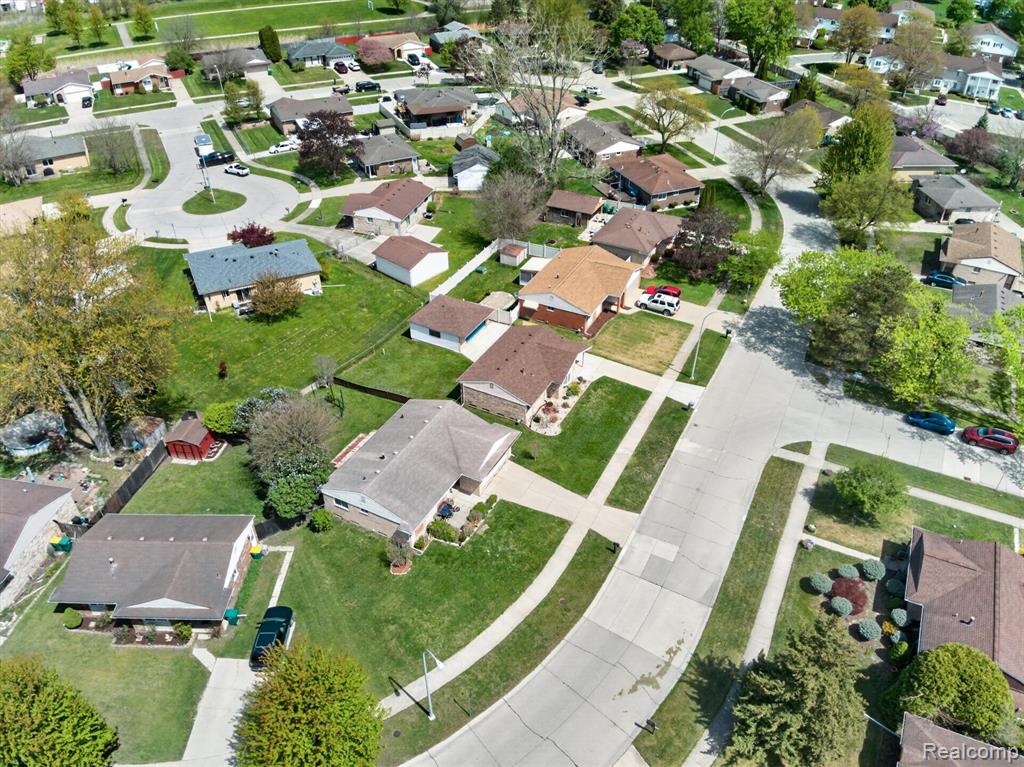 23712 Cedar Ridge Drive, Romulus, MI 48174 — Photo 36