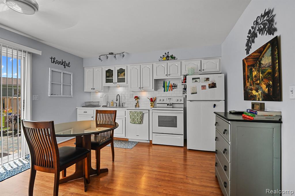 47450 LIZABETH Drive, Chesterfield, MI 48047 — Photo 8