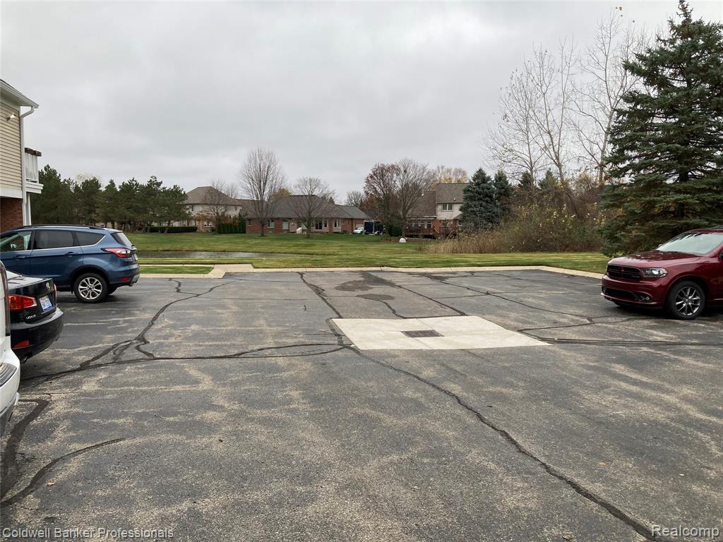 56626 Chesapeake Trail, Shelby Twp, MI 48316 — Photo 4