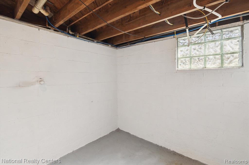 4955 WEBER Street, MI — Photo 31