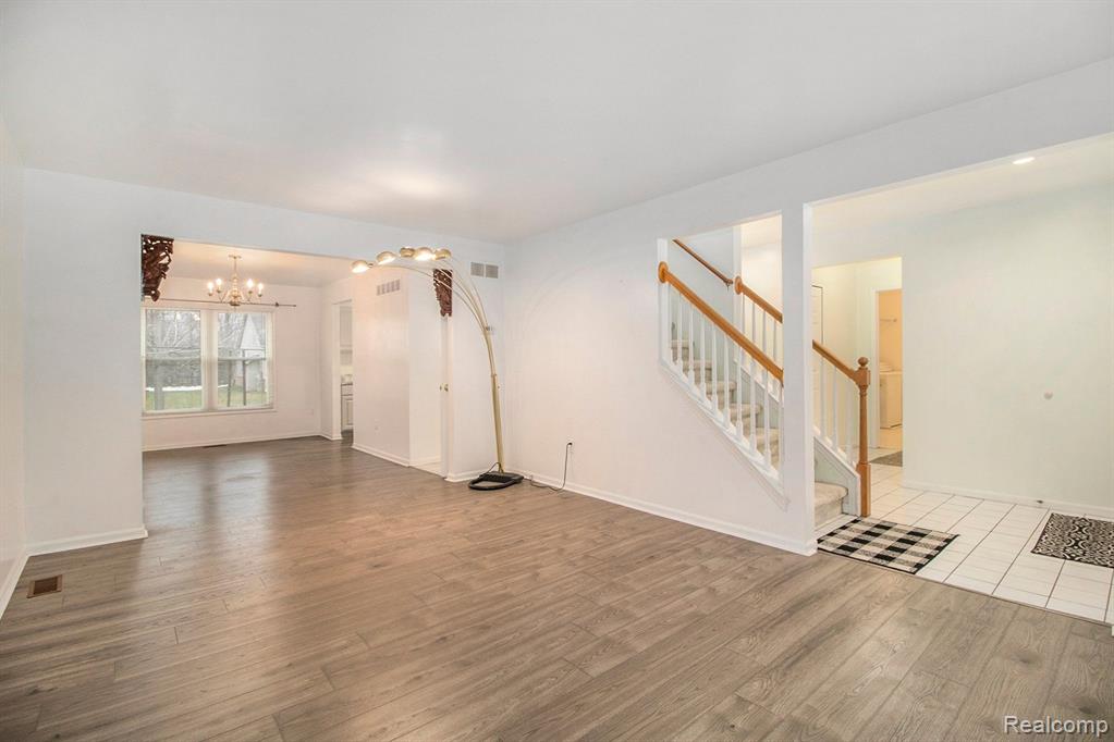 42989 BROOKSTONE Drive, Novi, MI — Photo 3