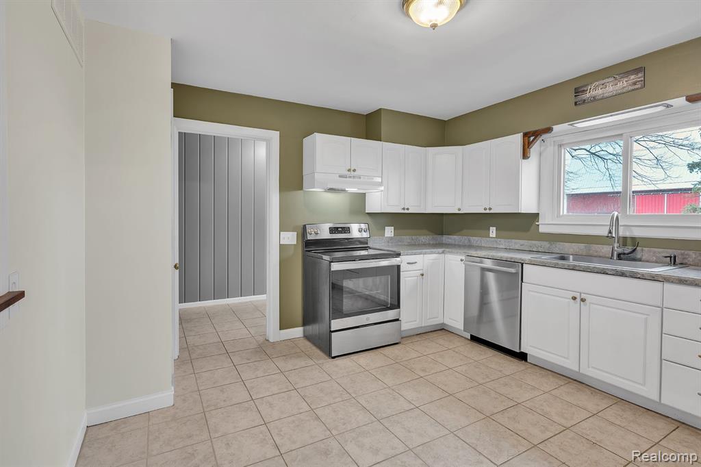 7555 Juddville Road, Corunna, MI 48817 — Photo 21