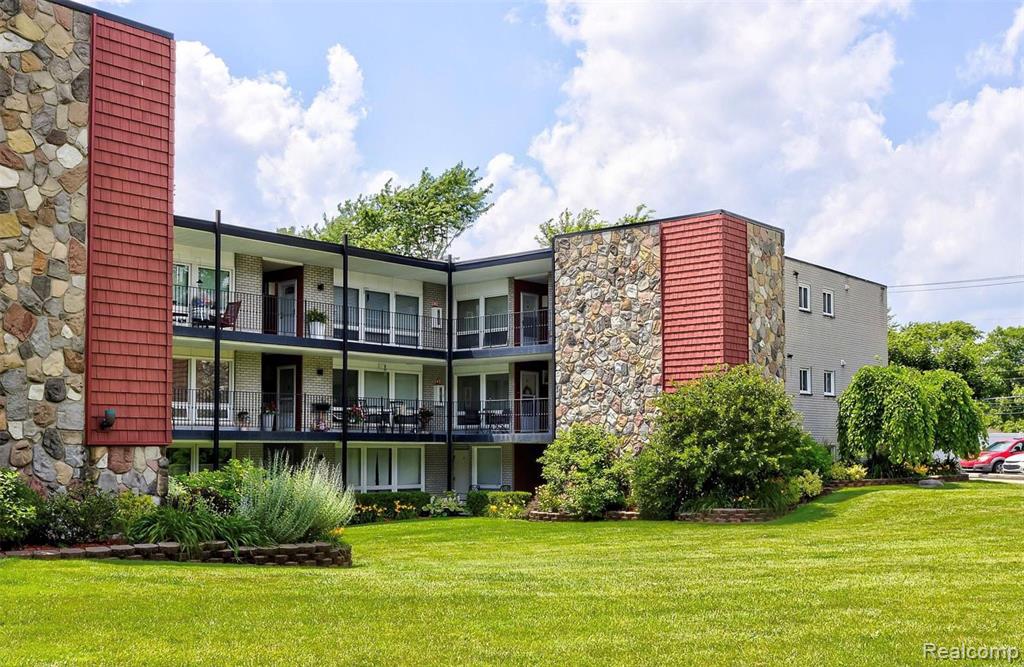 4345 Crooks Road, 36, Royal Oak, MI 48073 — front exterior