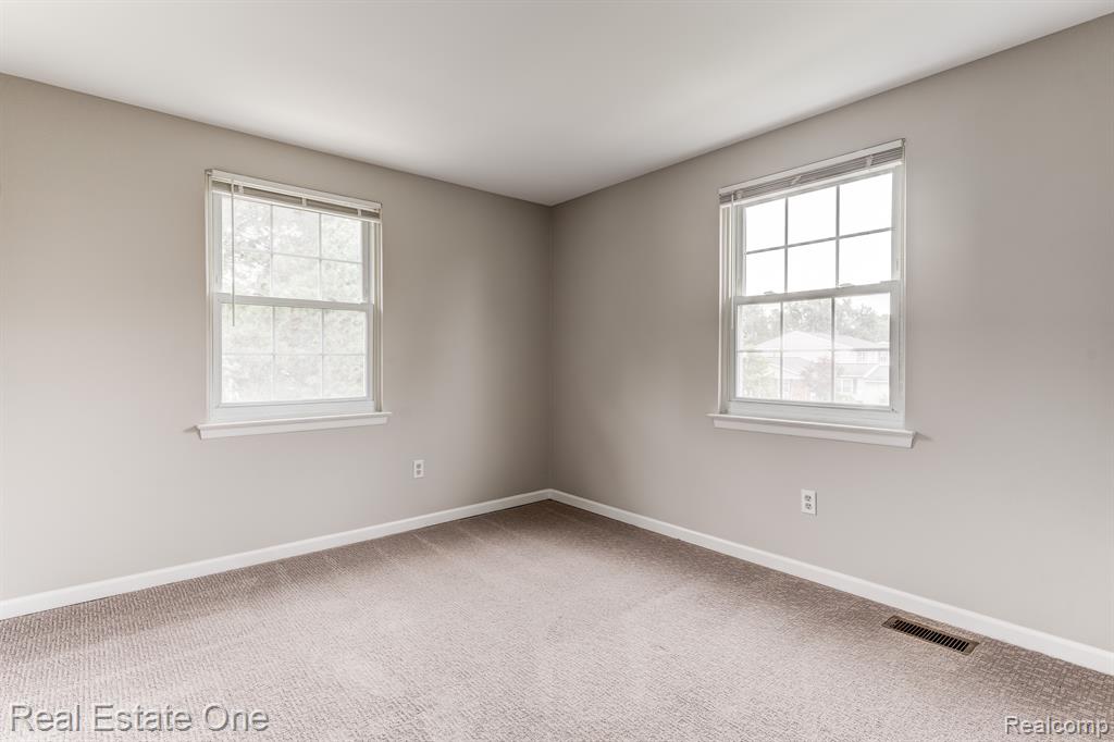 42500 LAKE SUCCESS Drive, Northville, MI 48167 — Photo 13