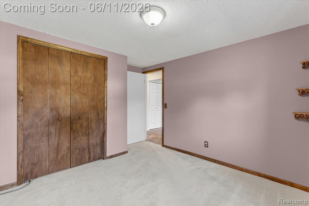 5464 E Maple Avenue, Grand Blanc, MI 48439 — Photo 23