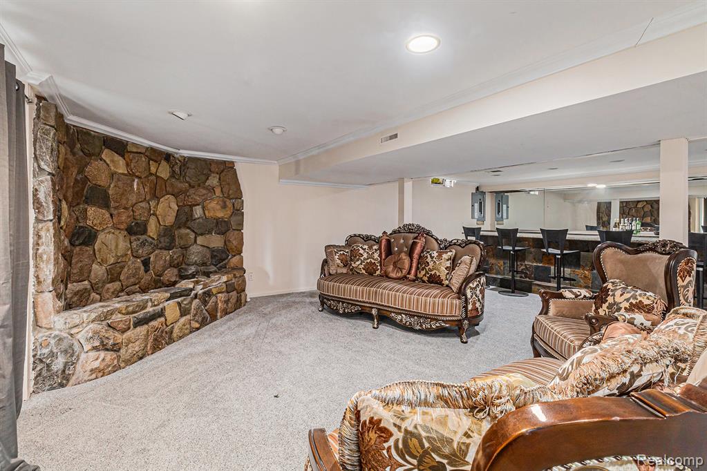 687 Sunnybeach Drive, White Lake, MI — Photo 25