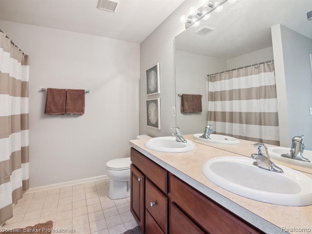 49594 COURTYARD Lane, Canton, MI 48188 — Photo 27