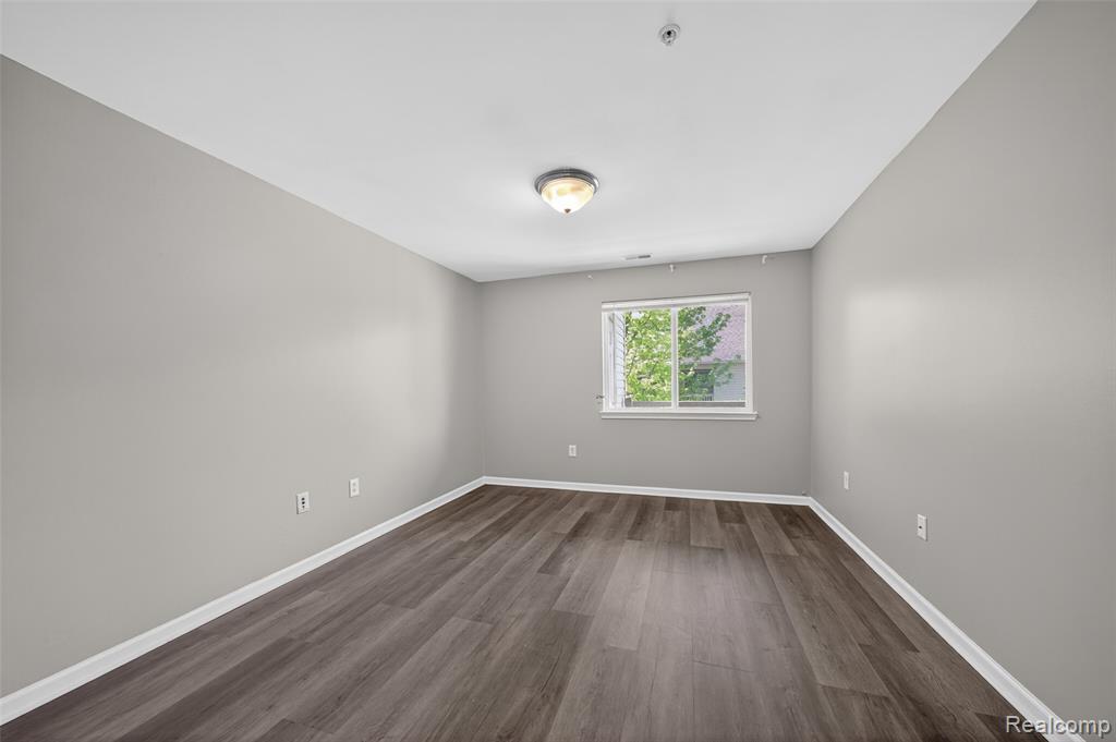 852 Brandon Avenue, Pontiac, MI 48340 — Photo 18