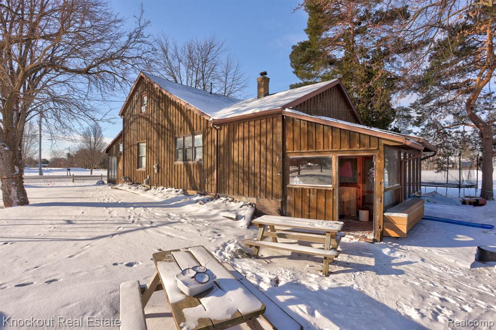 6180 Shattuck Road, Saginaw, MI 48603 — Photo 23