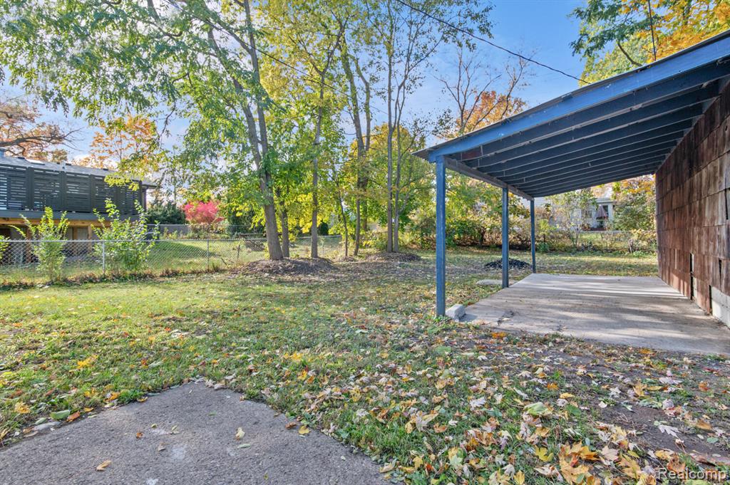 705 E Grand Boulevard, Ypsilanti, MI 48198 — Photo 17