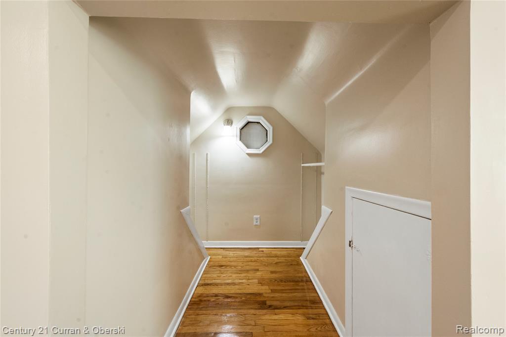 5378 Weddell Street, Dearborn Heights, MI 48125 — Photo 19