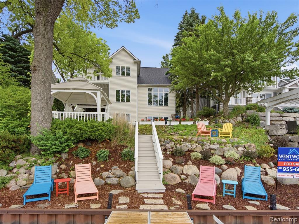 12224 Mantawauka Drive, Fenton, MI 48430 — Photo 4