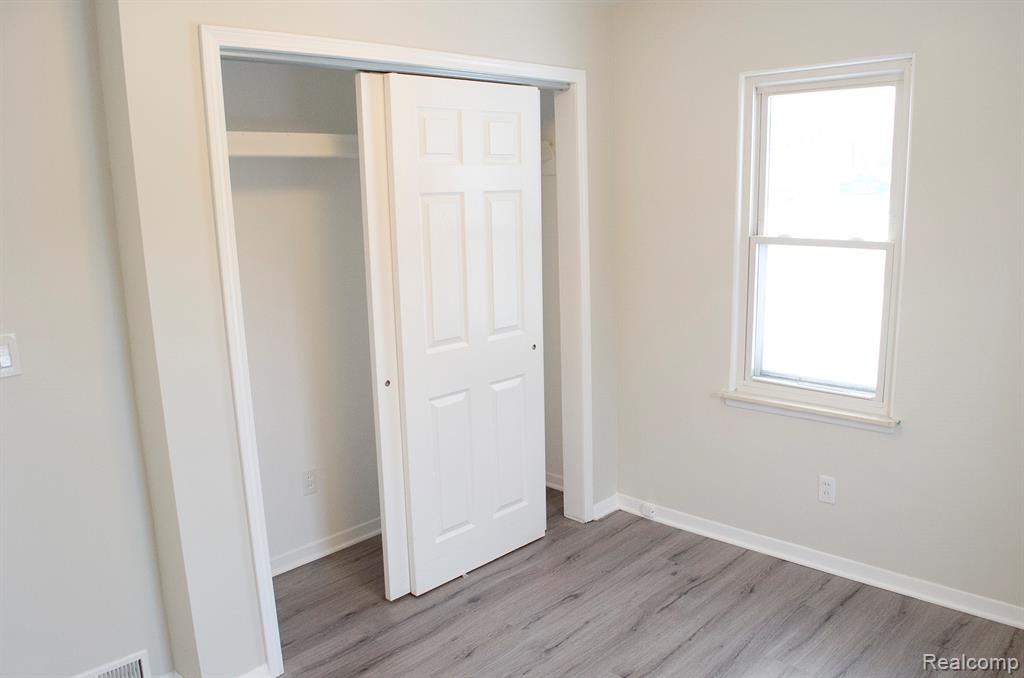 5850 Deering Street, Garden City, MI — Photo 23