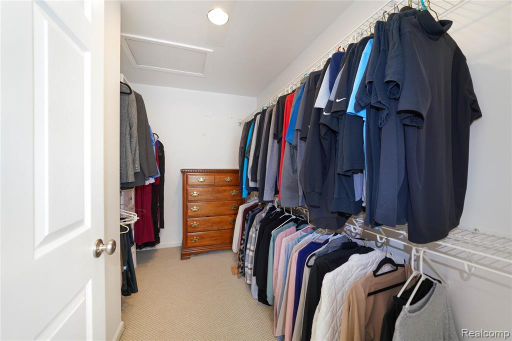 802 Castle Pine Court, Pontiac, MI 48340 — Photo 38