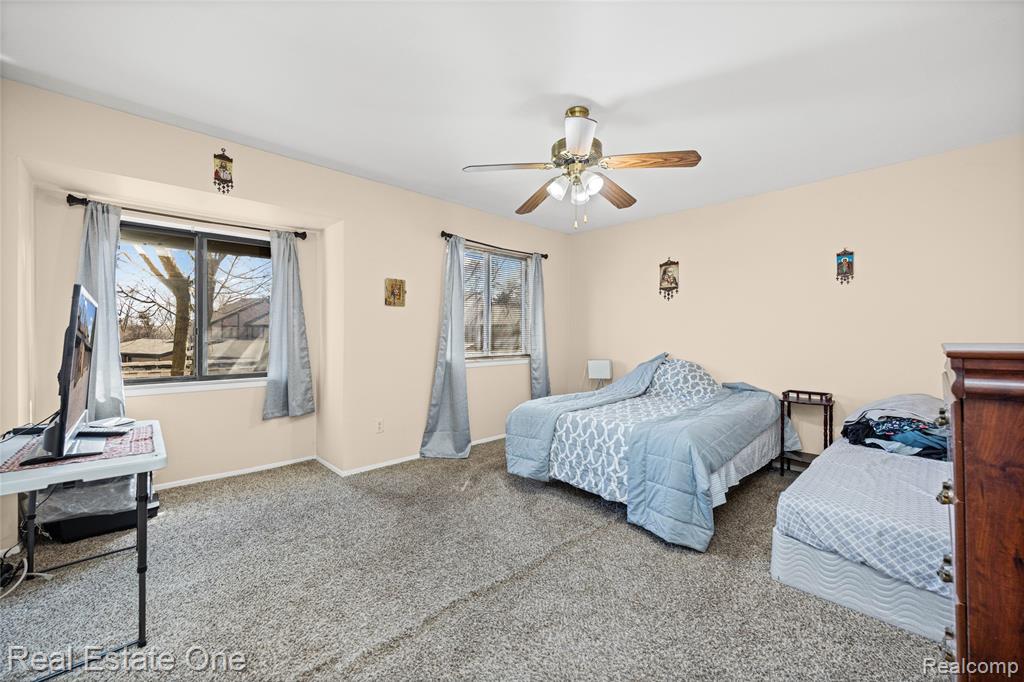 5226 Brett Court, West Bloomfield, MI — Photo 29