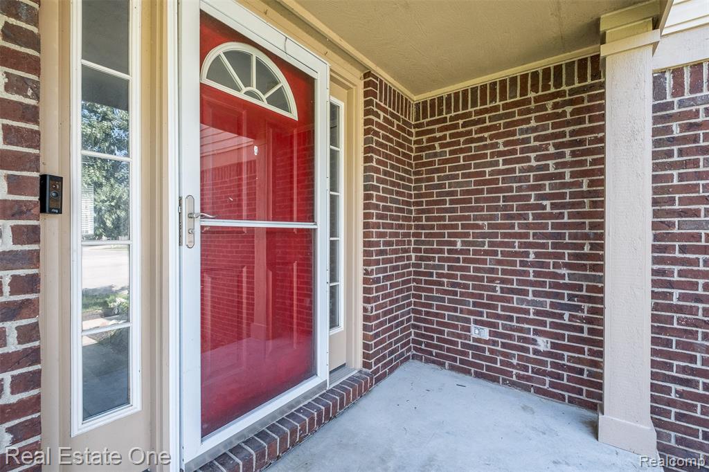 434 Converse Court, Lake Orion, MI 48362 — Photo 4