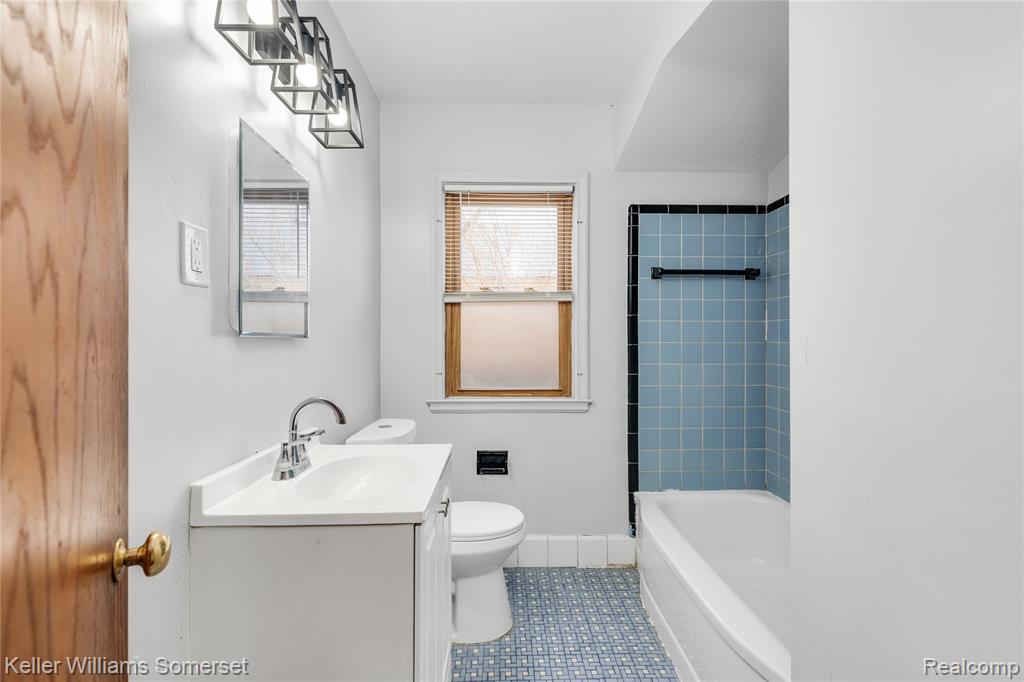 15280 Faircrest Street, Detroit, MI 48205 — Photo 6