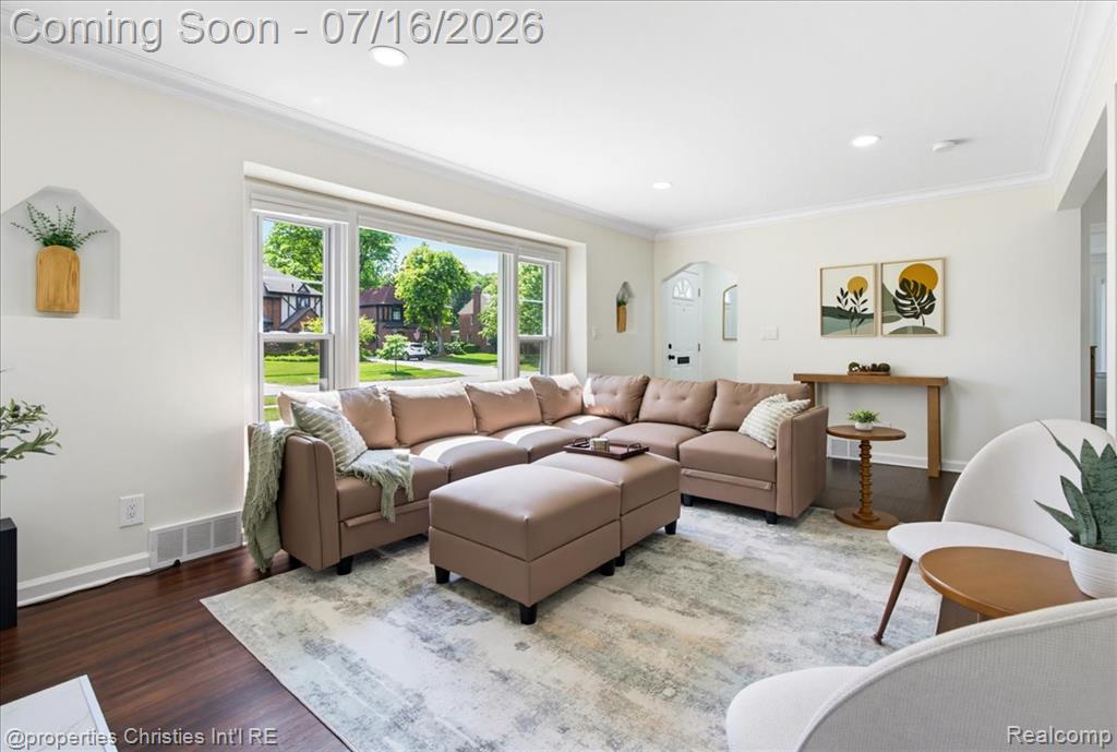 26642 York Road, Huntington Woods, MI — Photo 10