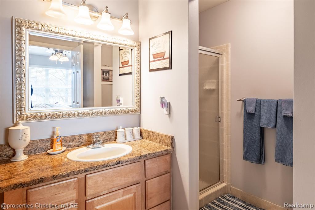 5946 OAK BEND Court, Howell, MI 48843 — Photo 31