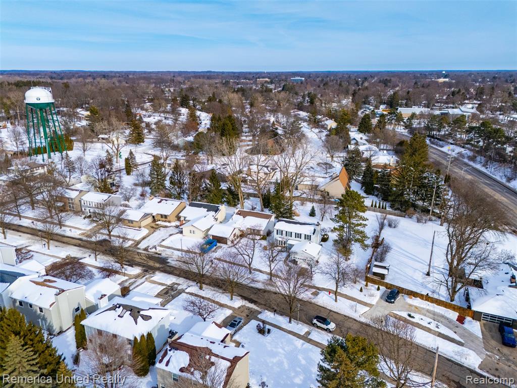 968 Touraine Avenue, East Lansing, MI 48823 — Photo 47