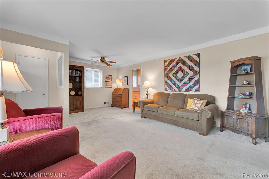 8219 Roselawn Street, Westland, MI — Photo 5