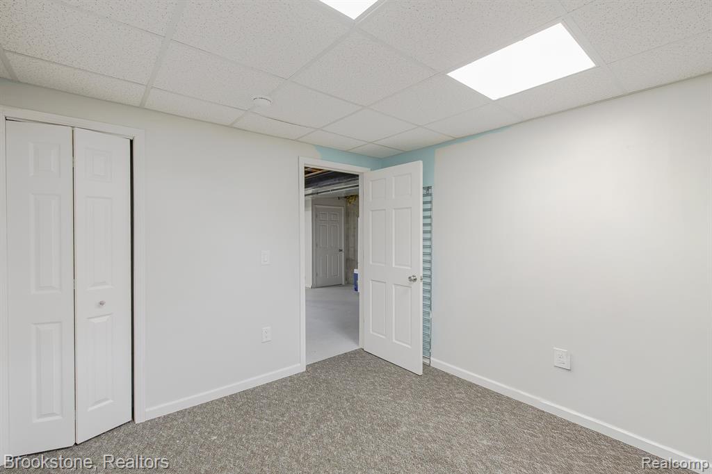 5039 Auker Drive, Grand Blanc, MI 48507 — Photo 33