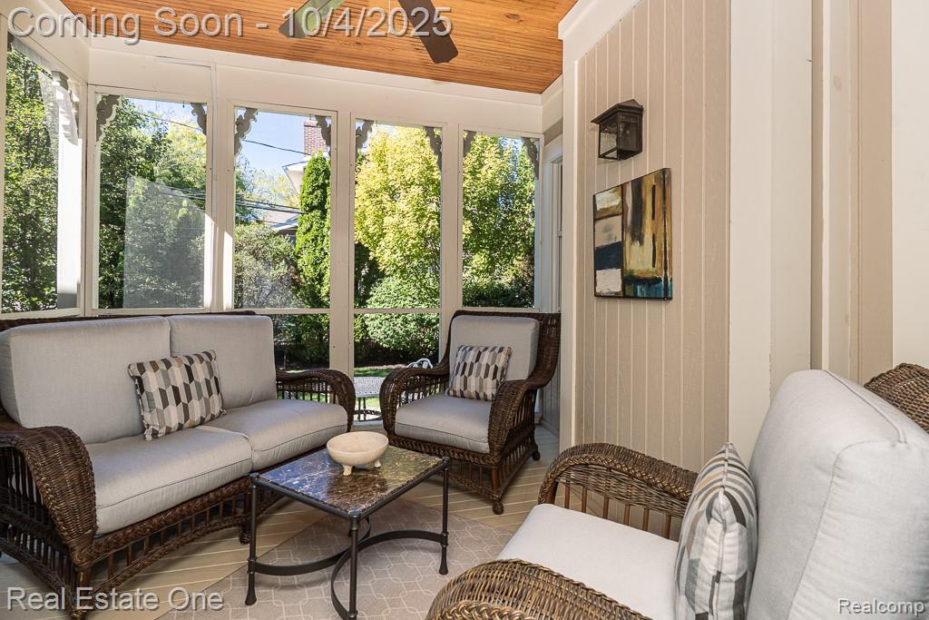 402 W 4th Street, Rochester, MI 48307 — Photo 31