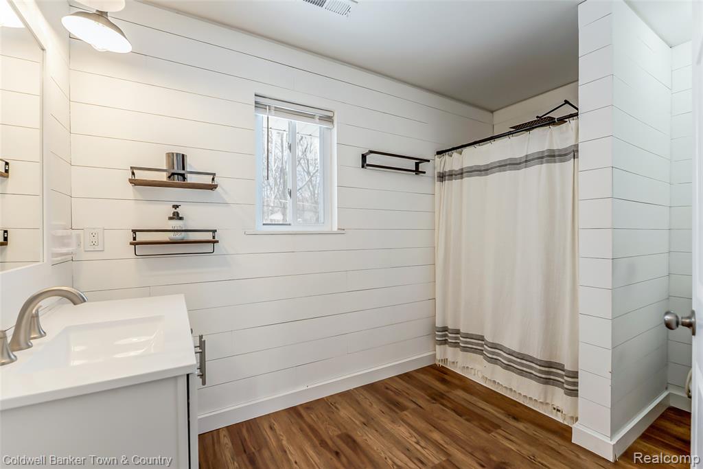 1420 Butler Boulevard, Howell, MI 48843 — Photo 27