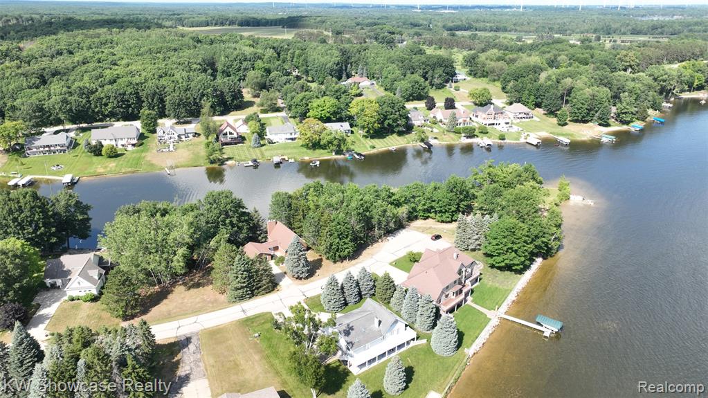 1033 Cantabrian Drive, Weidman, MI 48893 — Photo 9
