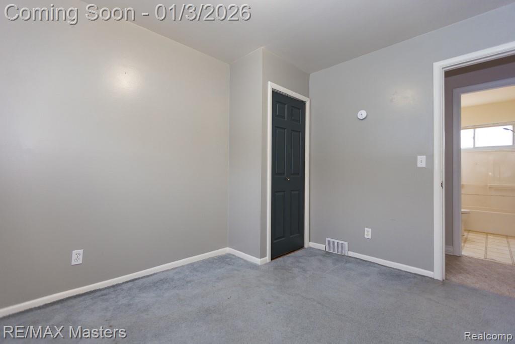 4696 Syracuse Street, Dearborn Heights, MI 48125 — Photo 10