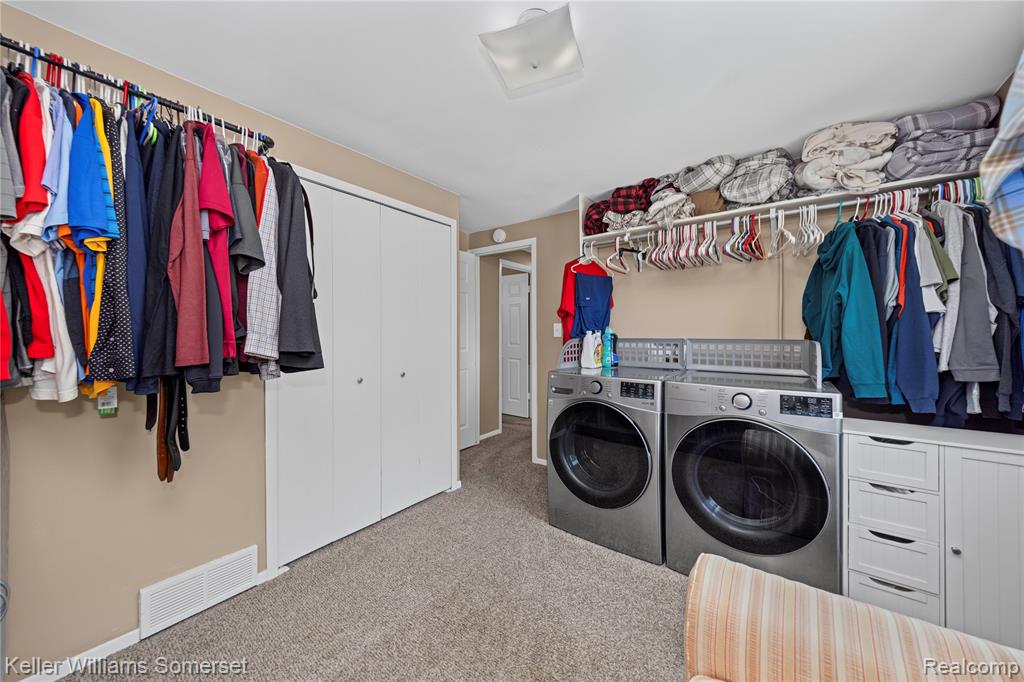 5795 LIMESTONE Drive, Troy, MI 48085 — Photo 31