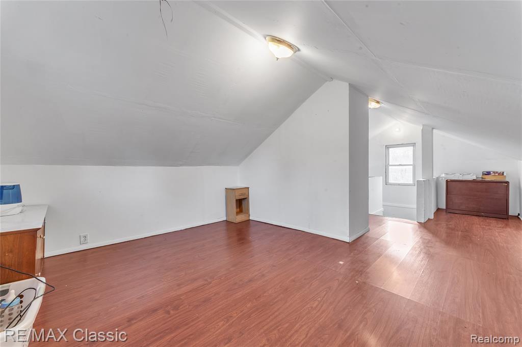 574 W Greendale, Detroit, MI 48203 — Photo 12