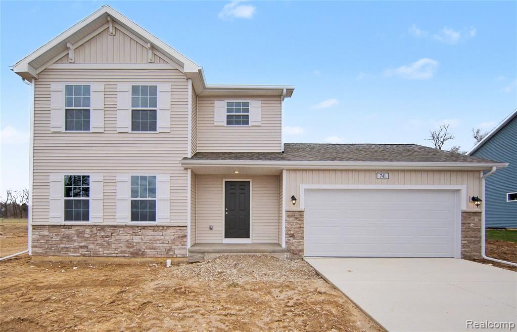 745 Lone Oak Way, Tecumseh, MI 49286 — front exterior