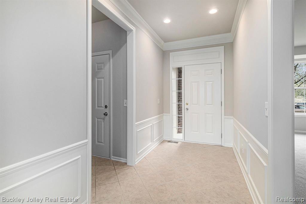 3736 VICKSBURG Way, Howell, MI 48843 — Photo 16