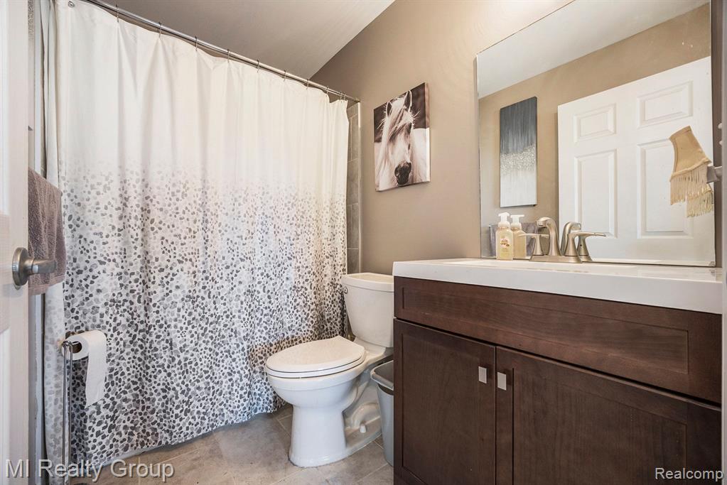 53147 Ashley Drive, New Baltimore, MI 48047 — Photo 21