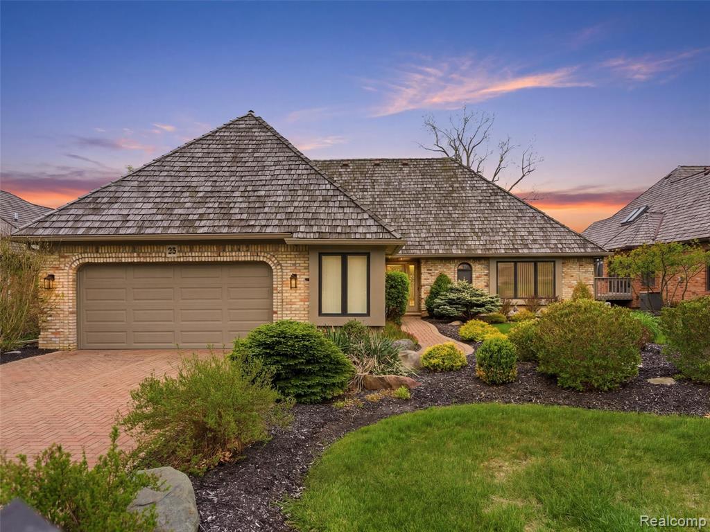 23 Chateaux Du Lac, Fenton, MI 48430 — Photo 68