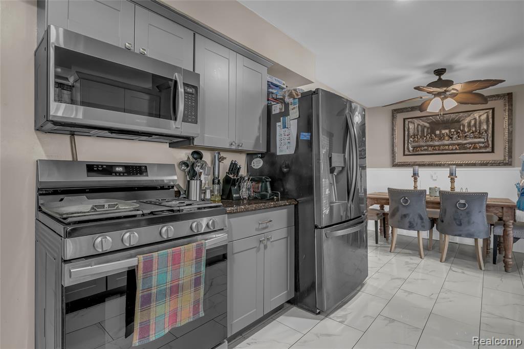 245 N Walnut Street, Mount Clemens, MI 48043 — Photo 12