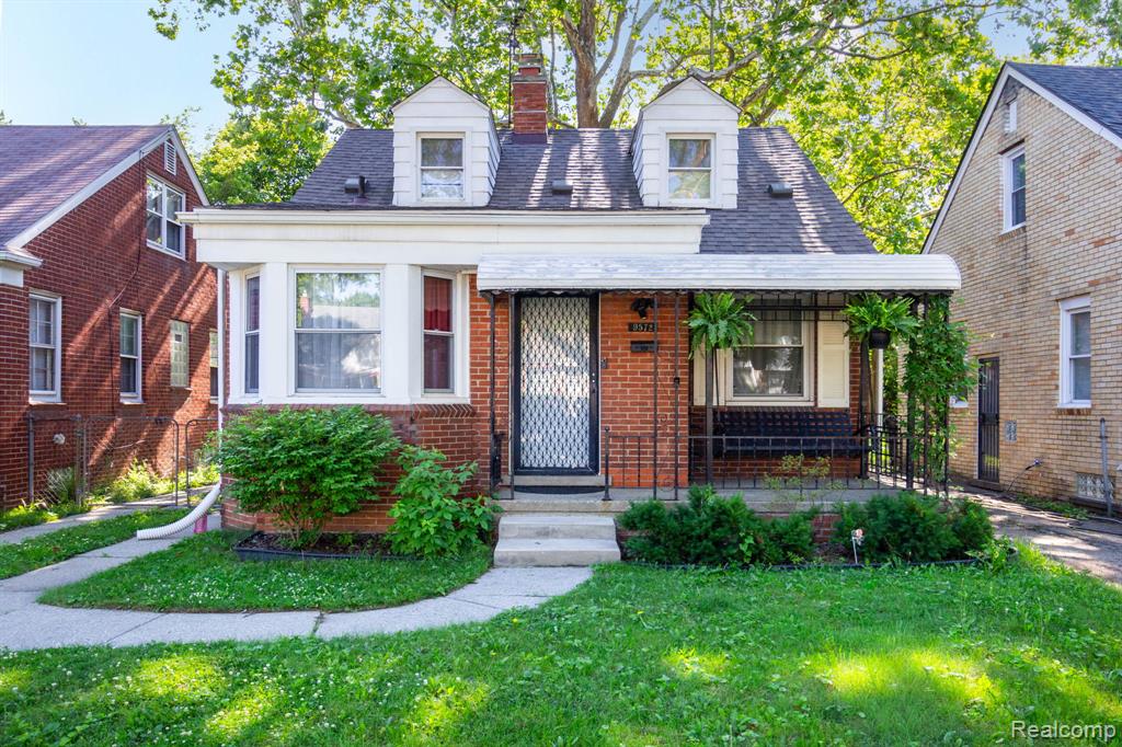9572 Beaverland, Redford, MI 48239 — front exterior