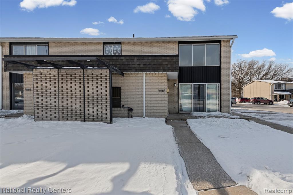 8232 Karam Boulevard, 1, Warren, MI 48093 — front exterior